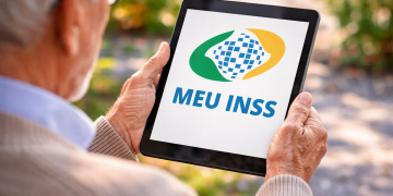 Segurados podem consultar o valor a receber do benefício por meio do aplicativo ou site Meu INSS (Foto: Samuel Pinheiro/Revista Cariri)
