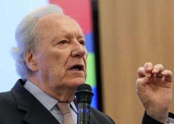 Lewandowski avisa que deve deixar Ministério da Justiça até sexta-feira