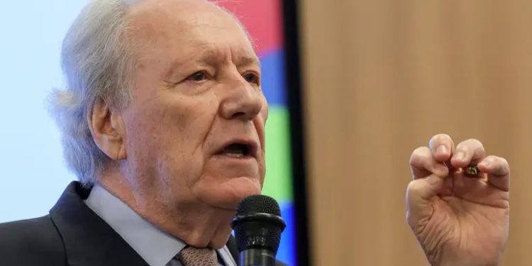 Lewandowski avisa que deve deixar Ministério da Justiça até sexta-feira